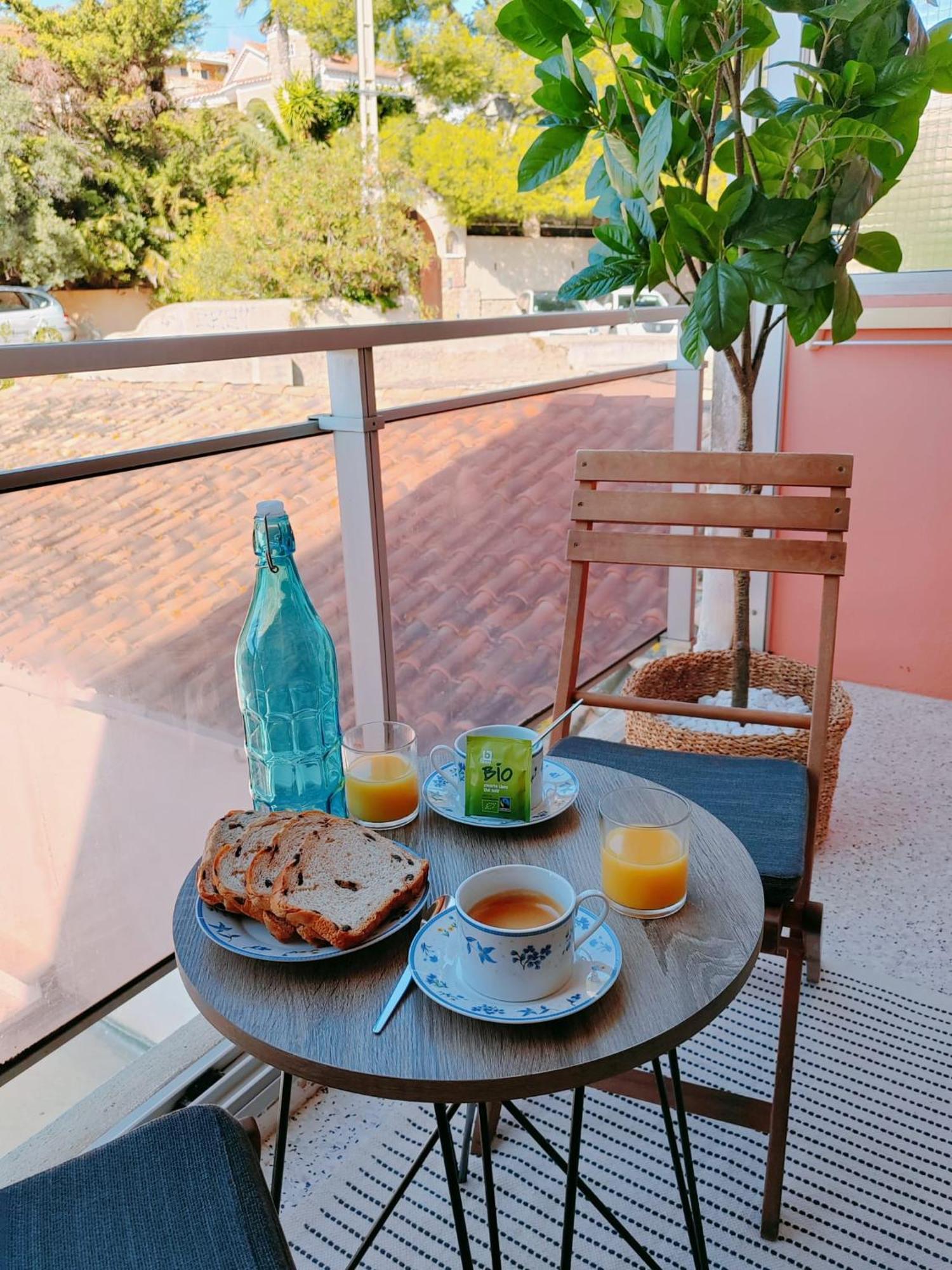 Apartment Deux Beaux Studios, Rue Pietonne, Bord De Mer, Clim Bandol