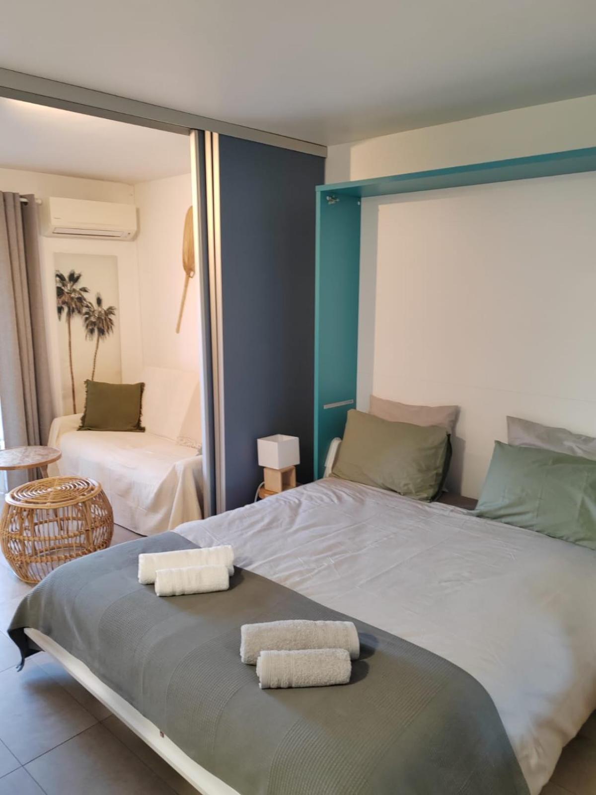 Deux Beaux Studios, Rue Pietonne, Bord De Mer, Clim Bandol