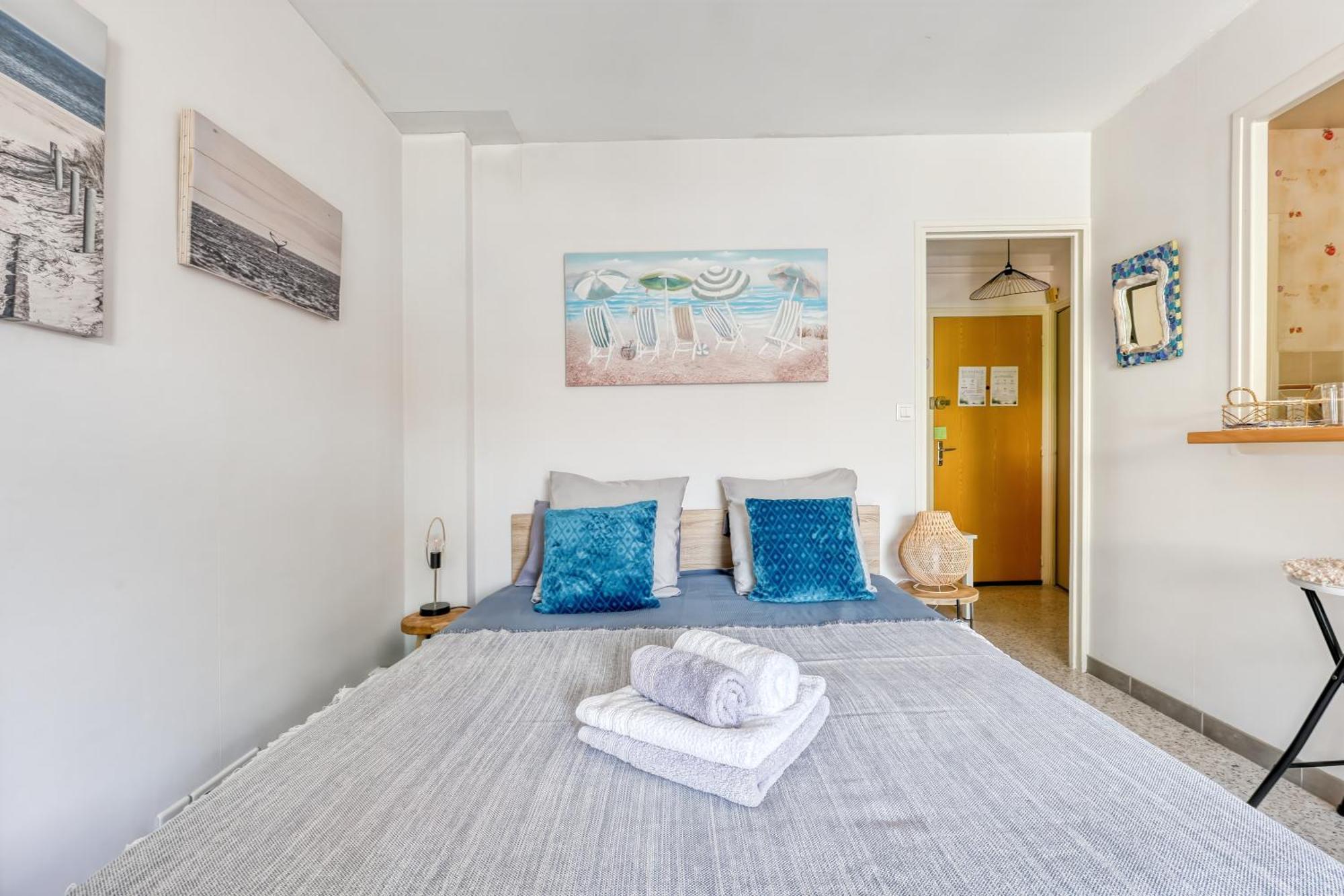 Deux Beaux Studios, Rue Pietonne, Bord De Mer, Clim Appartement Bandol